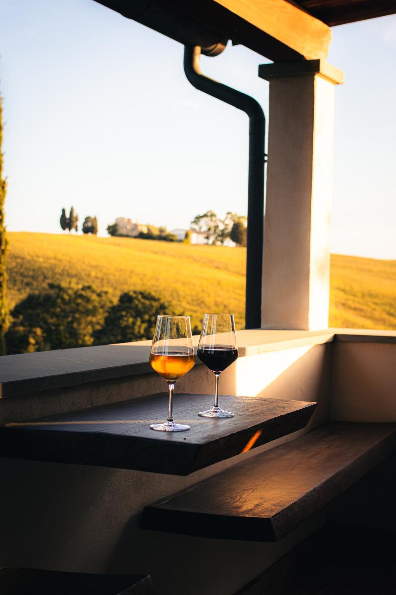 Agriturismo Podere Il Fornacino Санта Луче Екстериор снимка